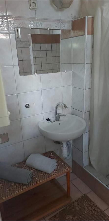 Badacsonyi Magan Szallas Badacsonytomaj Exterior foto